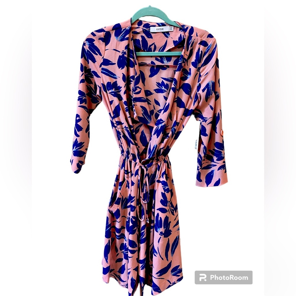 Women’s long sleeve floral wrap dress